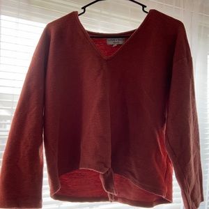 Sweater and it’s like a coming in fall look